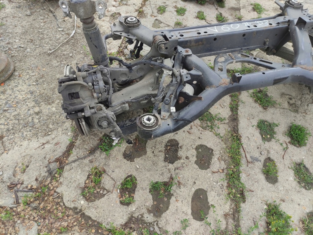 фото №5, Volvo v60 ii 2.0 d3 подрамник поворотный кулак подвеска задняя задние балка