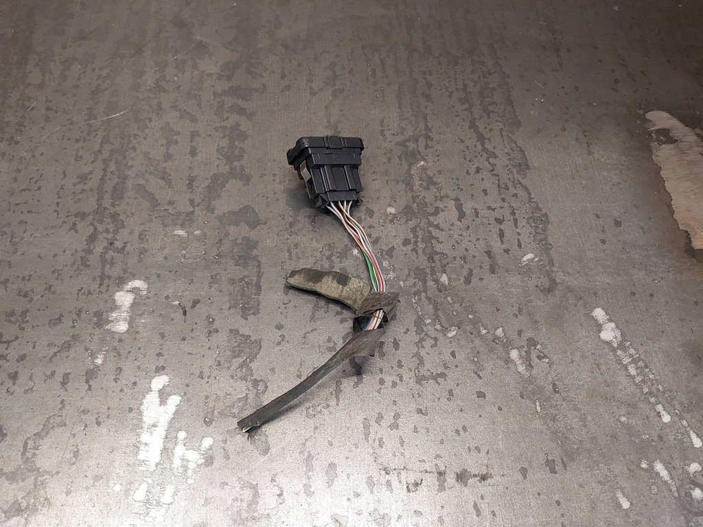 фото №7, Кнопки окон задних volkswagen passat b3 357959855k