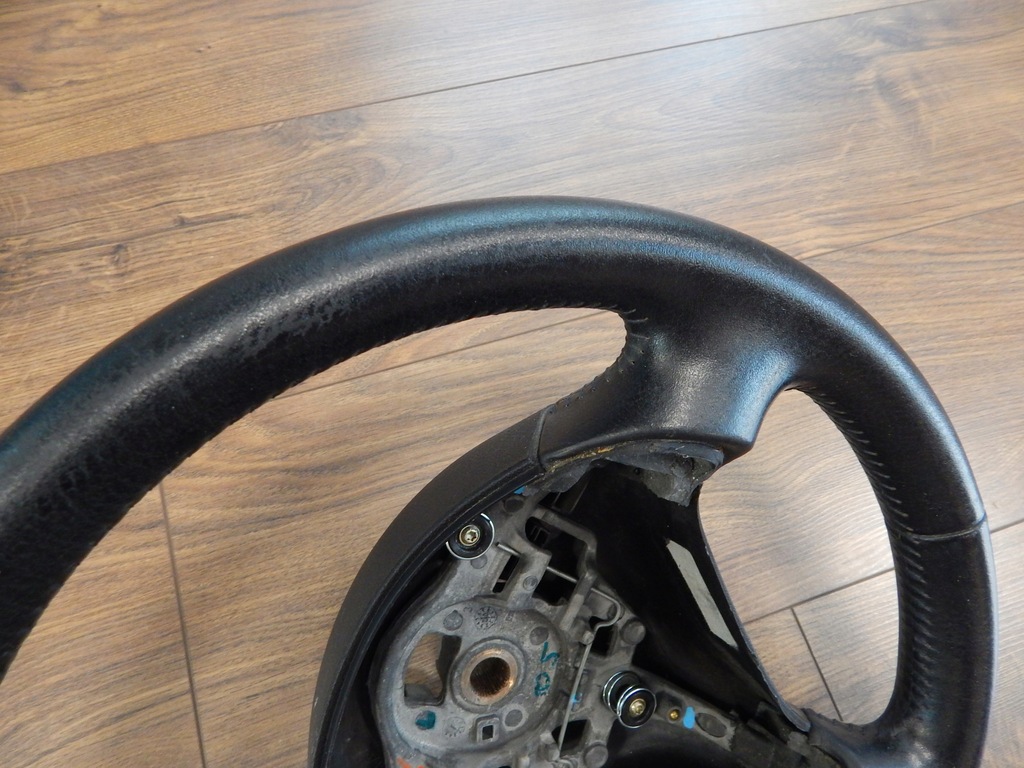 фото №9, Peugeot 307 - воздуховод кожа оригинал