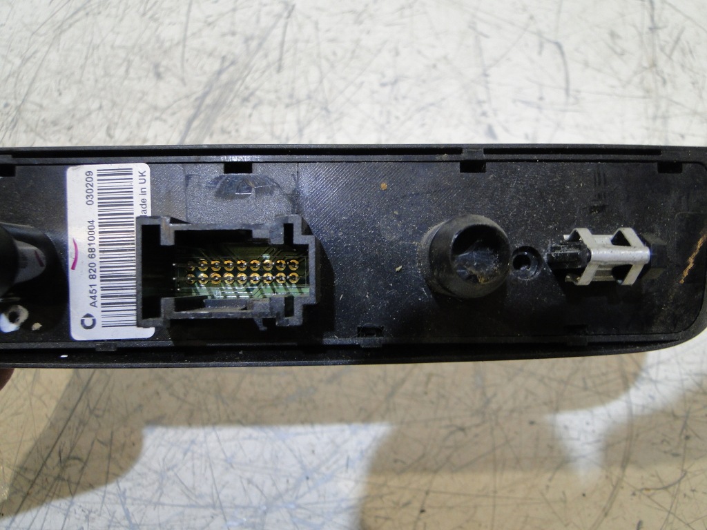 фото №8, Smart fortwo ii переключатель света аварийных