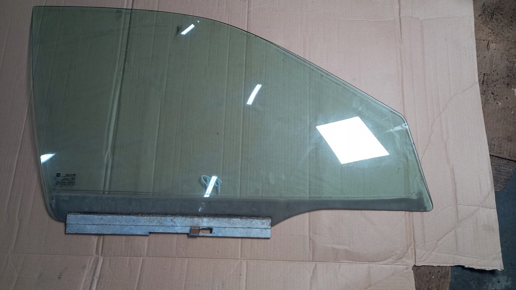 фото №1, Стекло правый перед opel vectra b 1.8b 96r