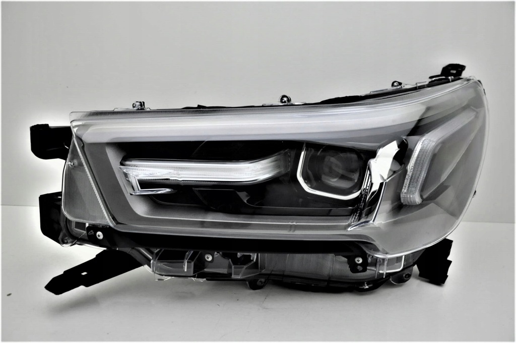 фото №3, Toyota hilux 2020- фара левый новый led графит