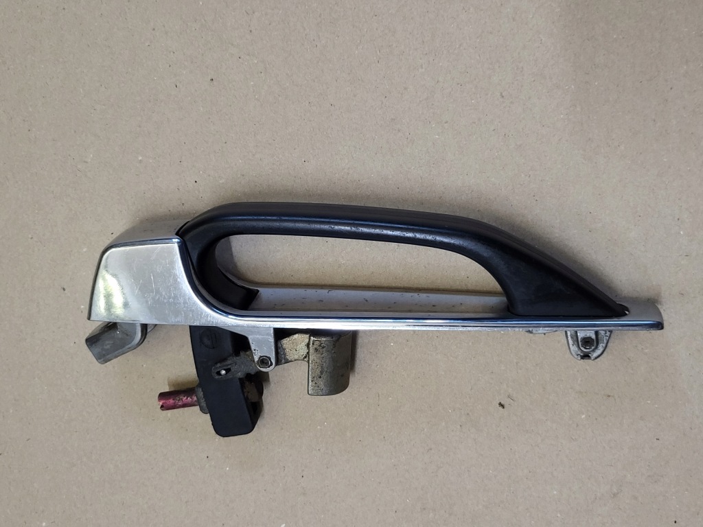 Купити Ручка зовнішня лівий задній mercedes w123 sedan оригінальний номер 1237600359