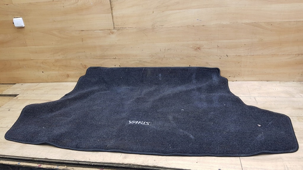 фото №1, Обшивка багажника задняя toyota yaris ii sedan