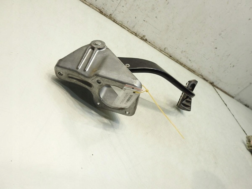 фото №5, Педаль гальма автоматична коробка передач mercedes r w251 3.0 cdi a2512900601