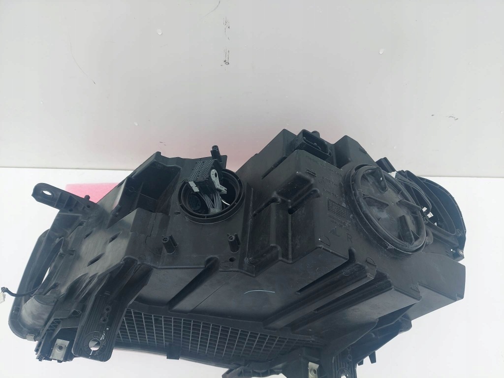 Bmw x5 f15 x6 рестайлинг  адаптивный led фара правый  перед в Украине