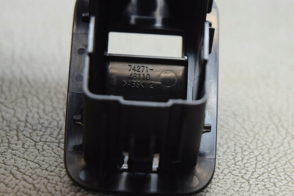 фото №10, Кнопка управление окон задних левых дверь lexus rx _l2_ 192967