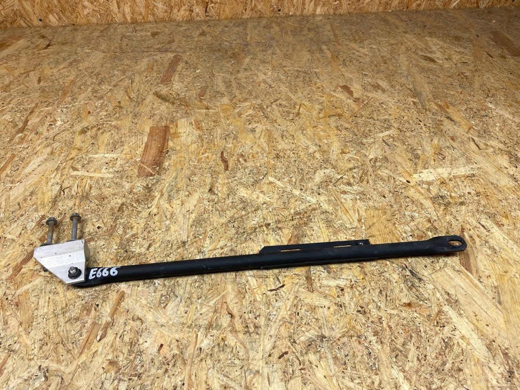 Купити Кронштейн розпірка поперечина передній ліва volvo xc60 ii 32244779 32221888