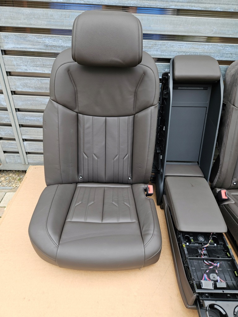 фото №11, Audi a8 d5 4n long сиденья заднее сиденье подлокотники обивка обшивки кожа коричневый