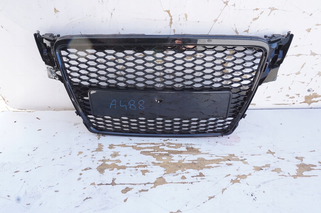 фото №1, Решётка радиатора plaster соты заменитель audi rs a4 b8