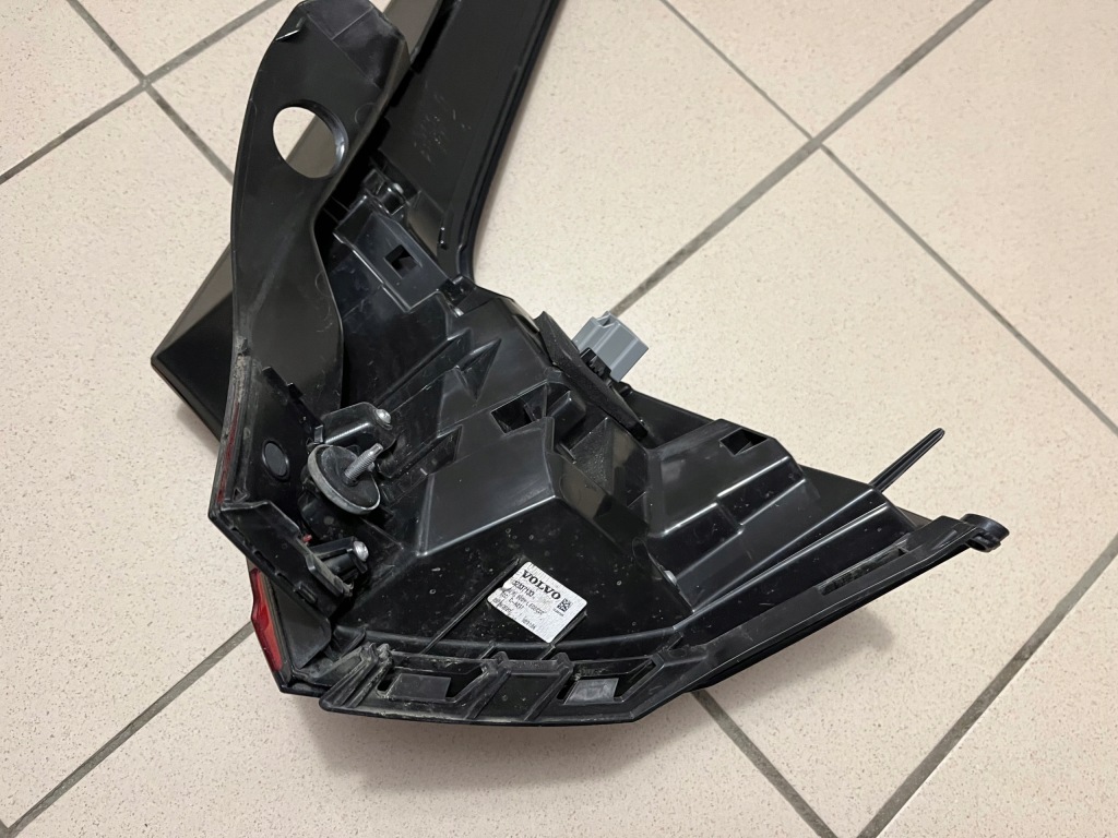 фото №13, Лампа задняя задняя левая volvo v60 v-60 ii 2 lift led 20- 32337133