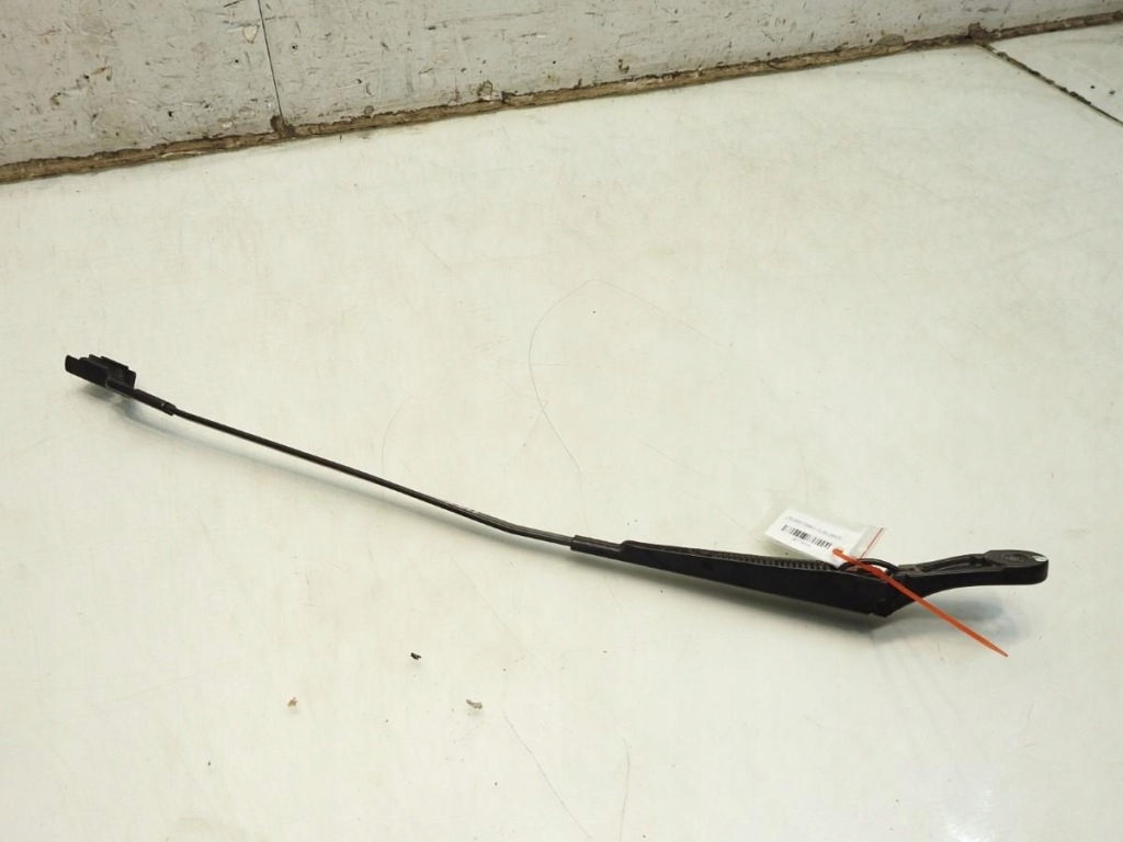 Рычаг дворники правое peugeot 5008 1 9683098980 с Разборки