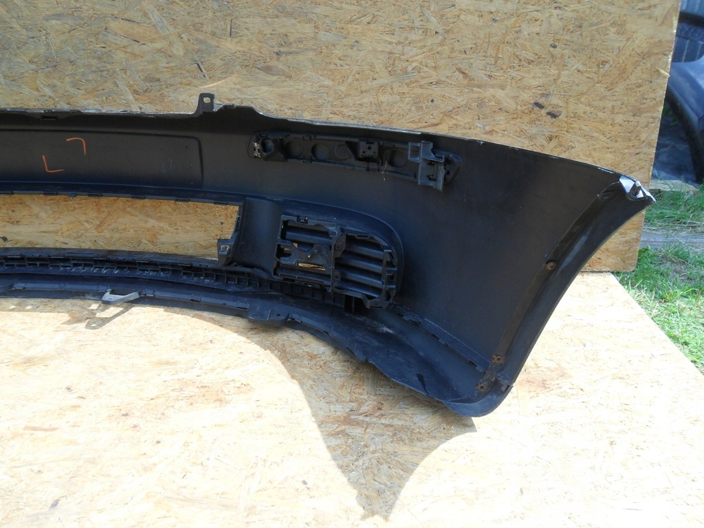 фото №13, Бампер передний volkswagen golf v 2004-