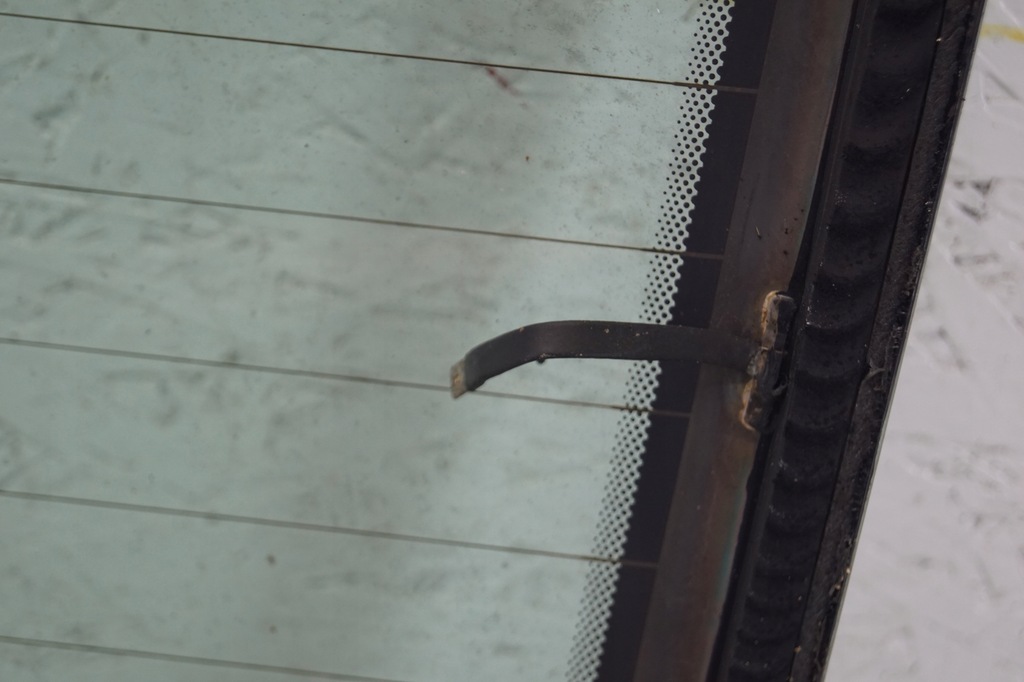 фото №16, Стекло багажника задняя porsche 911 997