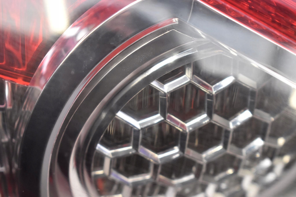 Лампа левая задний  задняя 8v41-13a603-ad ford kuga mk1 08-13 Доставка