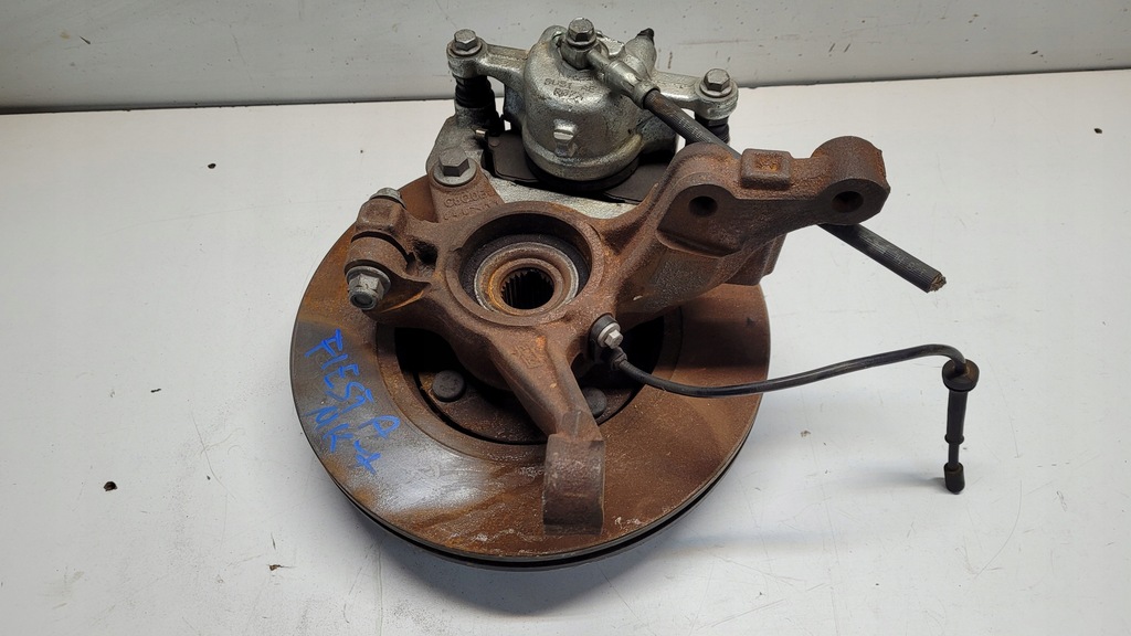 фото №4, Ford fiesta mk7 поворотний кулак перед права 1.6 tdci