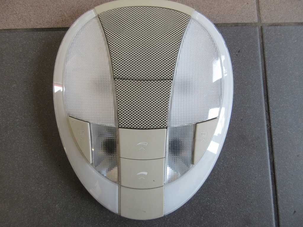 фото №1, Лампа стельовий освітлення кабіни mercedes w219 c219 cls beż