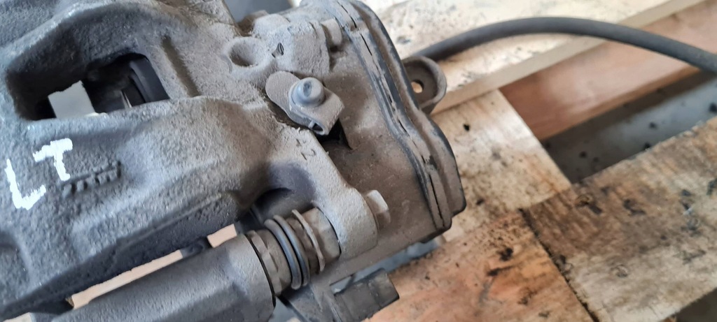 фото №6, A6 c8 4k суппорт тормозной левый задняя задний 2.0 tdi 4k0405q a7 4k