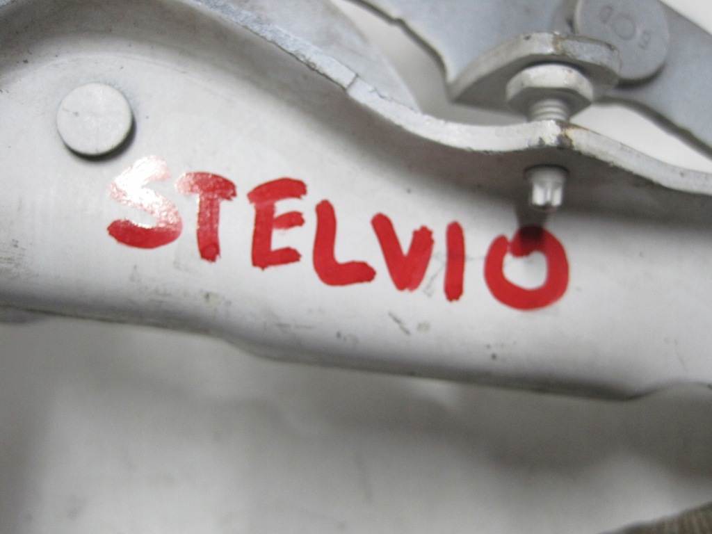 фото №9, Петля капот alfa romeo stelvio правый левый