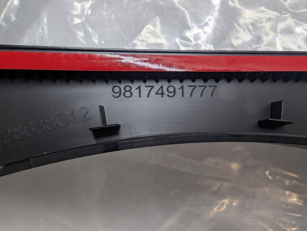 фото №10, Peugeot 2008 i правая молдинг крыла заднего задняя 9817491777 nowa оригинал