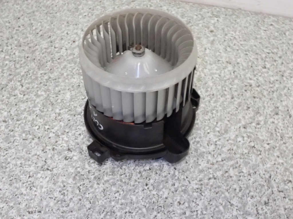 фото №7, Mitsubishi colt 04- двигатель вентилятора отопителя