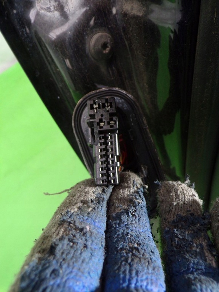 фото №13, Audi a4 b7 sedan дверь правое задняя лак lz9y