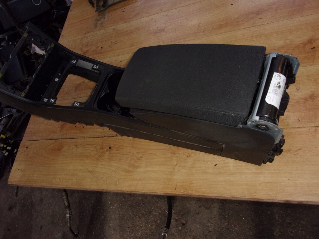 фото №1, Vw passat b6 тунель підлокітник europa