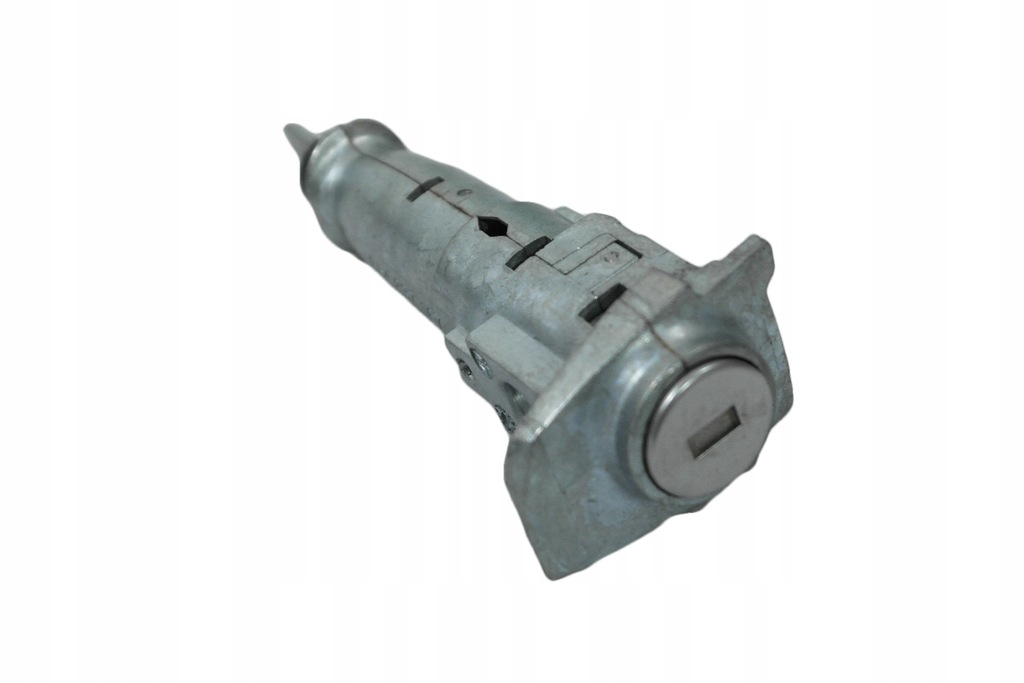 фото №1, Skoda scala вкладка замка 654837167