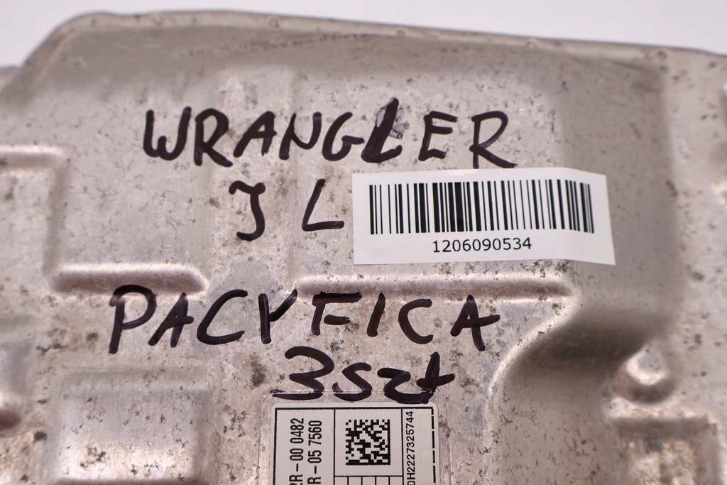 фото №9, Jeep wrangler jl chrysler pacifica нагреватель аккумулятора webasto 68443445ab,