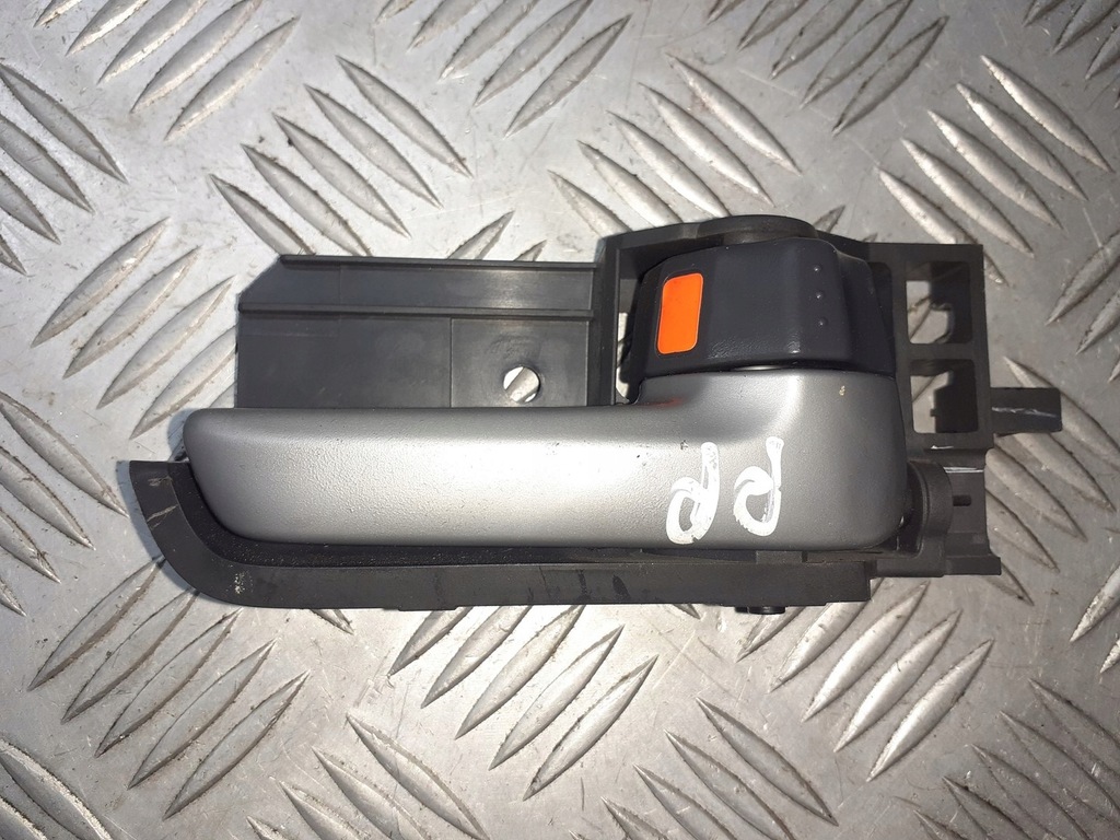 фото №1, Ручка правая передняя внутренняя suzuki alto 1.0 83110-75j0