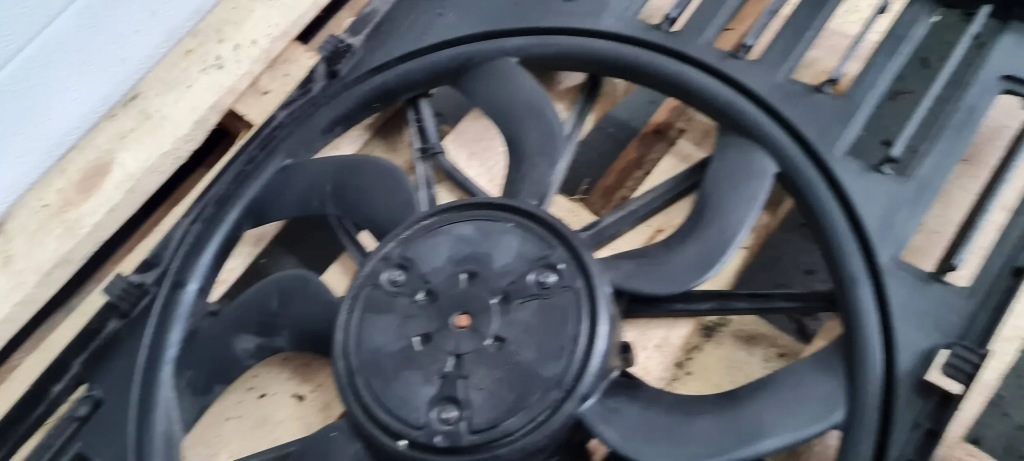 Q7 4m 2 вентилятор радіатора 3.0 tdi 8w0121003b 8w0959455c a4 b9 8w a5 в Україні