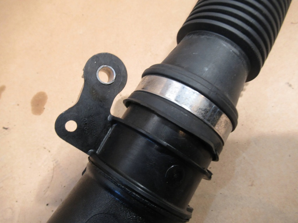 фото №5, Труба воздухозаборник воздуха 8200645723 dacia sandero i