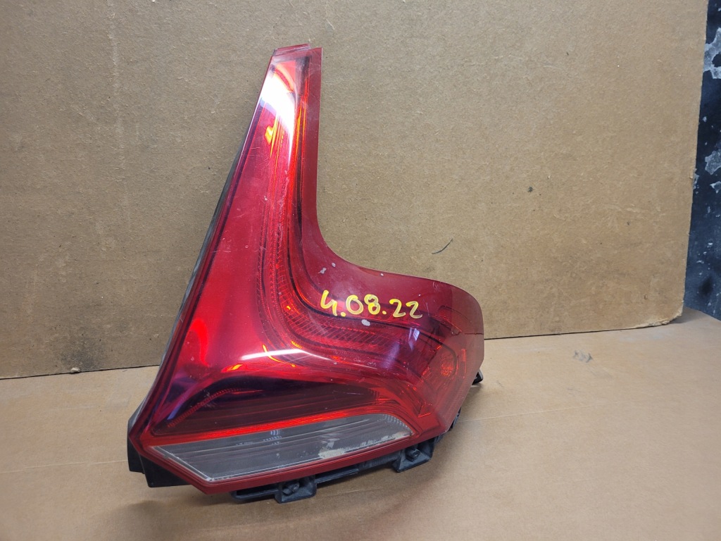 фото №1, Лампа задня права volvo v40 12-