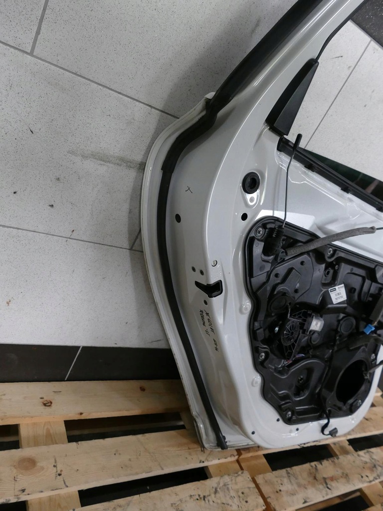 фото №15, Volvo xc60 i lift r-design дверь левый задняя левая задние 614-46