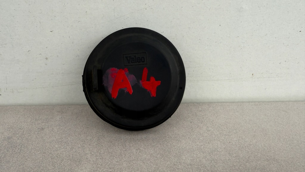 Купить Заглушка крышка защита лампы перед fiat peugeot renault valeo 89001960