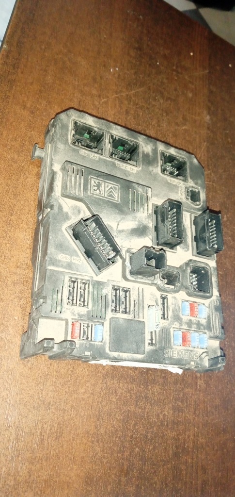 Купить Citroen c2 модуль bsi 1.4 s118085300k