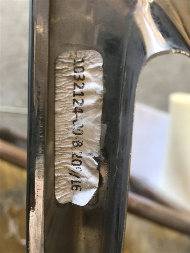 Tesla x молдинг хром стійка двері правий 1032124-00 Оригінал