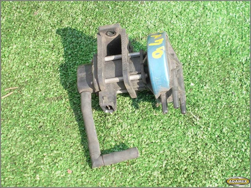 фото №4, Ford scorpio i 2.5td 94r - клапан вакууму