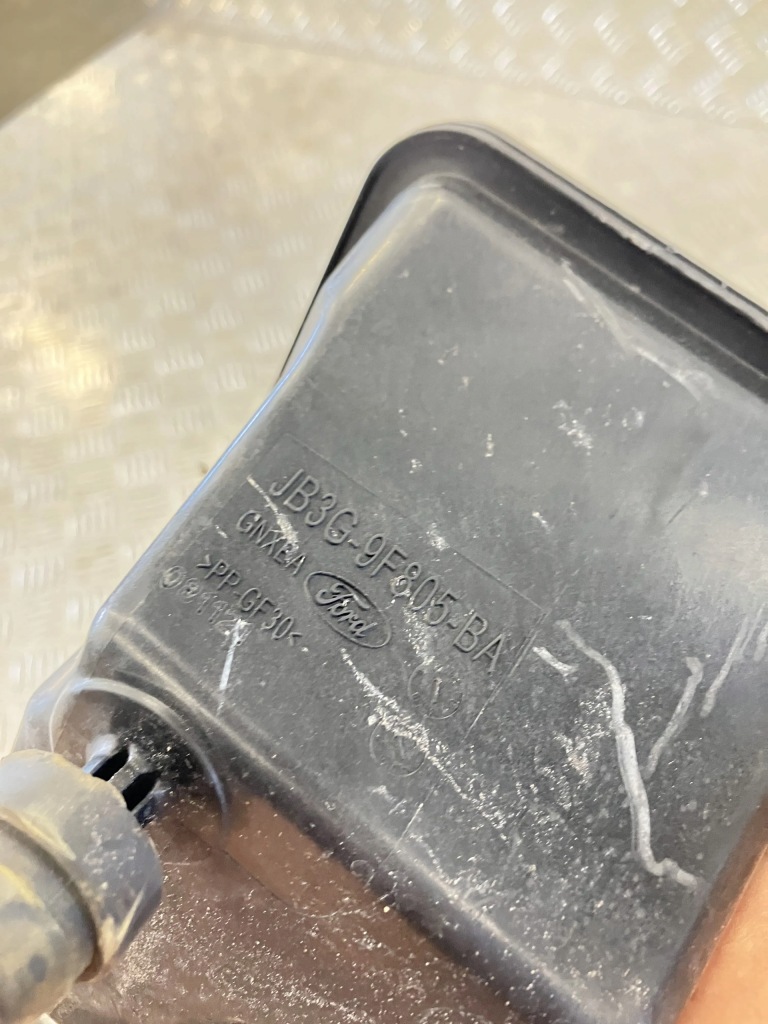 фото №3, Труба воздуха резонатор хром ford ranger 19- 2.0 d ecoblue