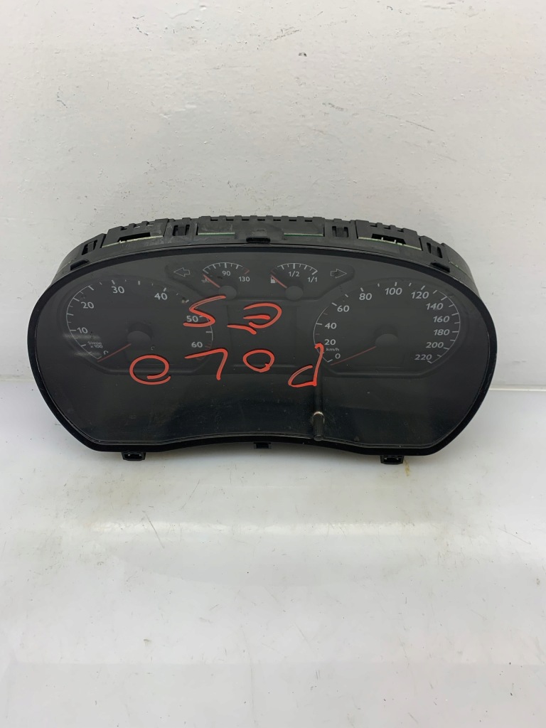 фото №1, Лічильник приладова панель 6q0920800px vag