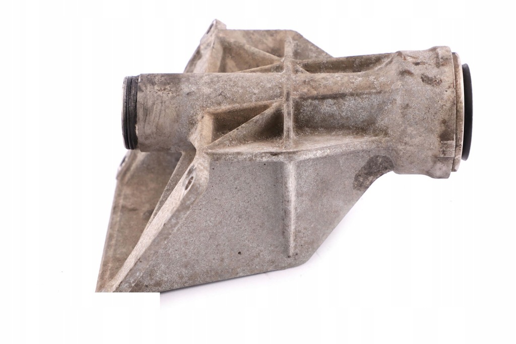 фото №12, Bmw e84 dx e90 320xd опора кронштейн полуось 7575061