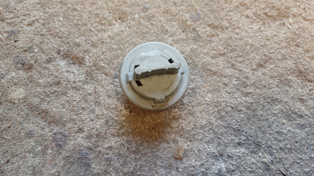 фото №1, Kia stonic цоколь лампочка