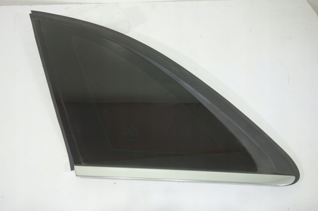 фото №1, Стекло боковая задняя левая mercedes b w246 2015r хром