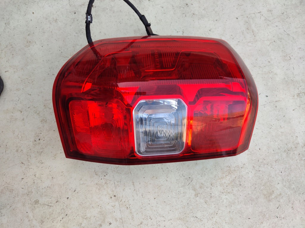 фото №1, Лампа задняя правая ford ranger 24- n1wb13403df