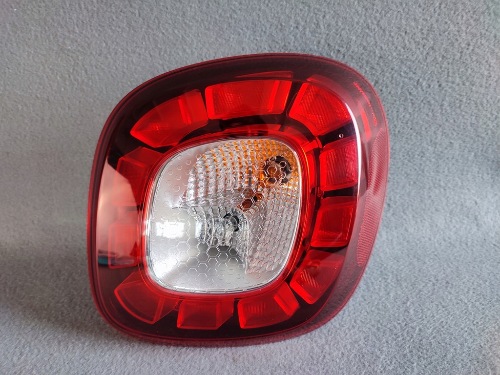 фото №1, Smart 453 forfour ii лампа задняя правая led a4539062800