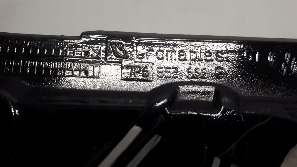 фото №10, Vw touareg r-line 2015-2018 решітка бампера права