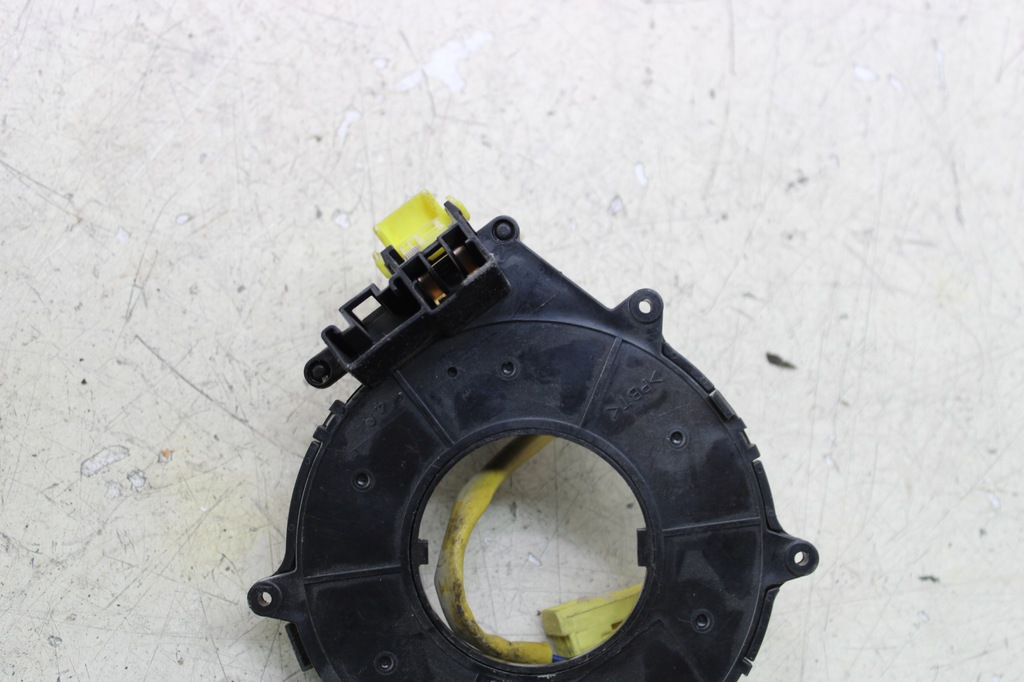 фото №4, Лента руля шлейф lexus is is200 is300 2001r 4контакты