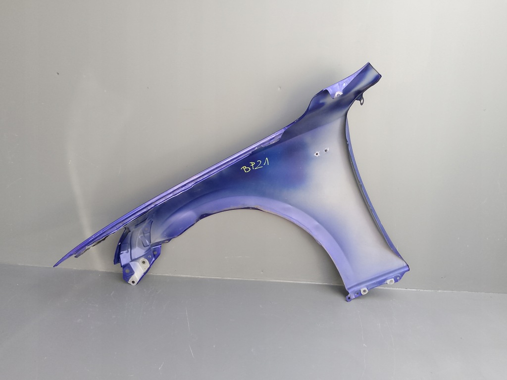 Купить Lexus is 3 3 f-sport 2013- крыло  правый  перед передний ÷