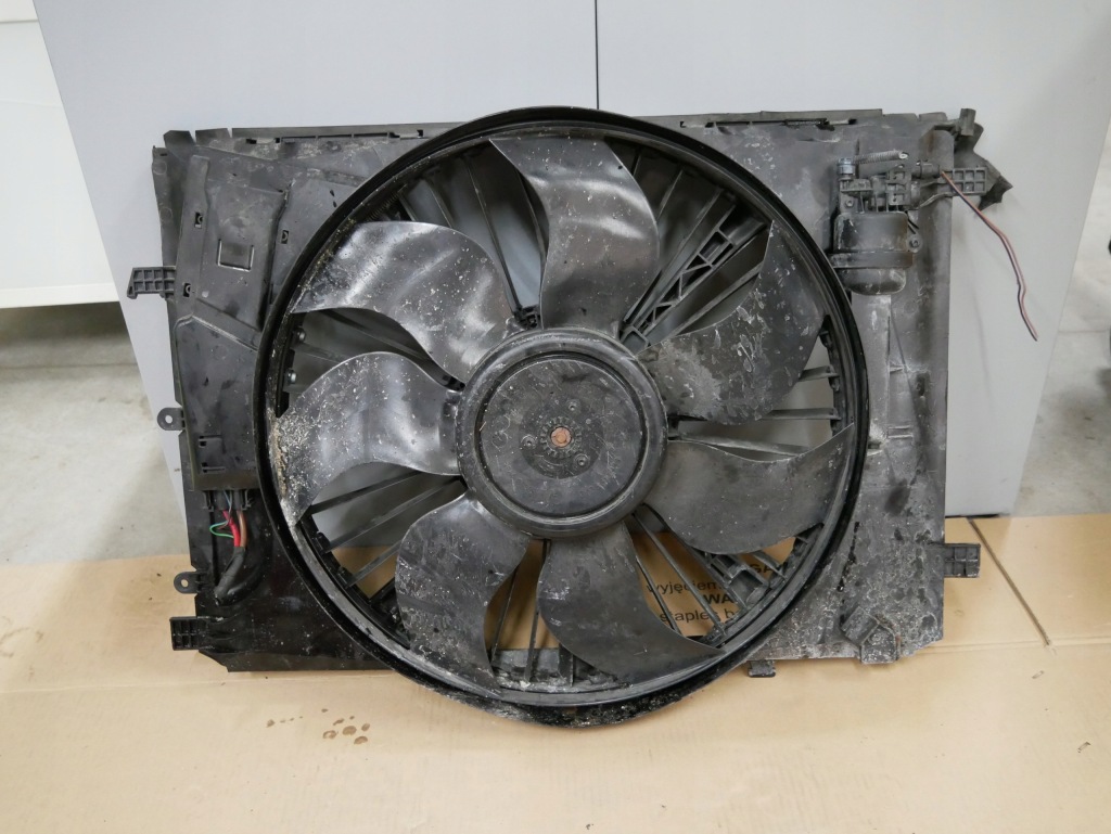 фото №1, Mercedes w204 c204 вентилятор вентилятор радіатора 2045000393