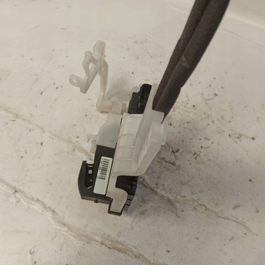 фото №14, Hyundai ix35 замок дверь правый перед 6 pin 81320-2y000